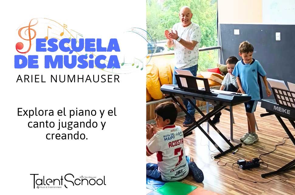 Niños y jóvenes explorando piano, guitarra y batería en el Taller de Música de Espacio Terra, fomentando la creatividad y el juego en un ambiente de aprendizaje musical